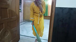 Desisaarabhabhi - Shy maid with big tits fucks her boss has a middle be advisable for divertissement in hindi audio